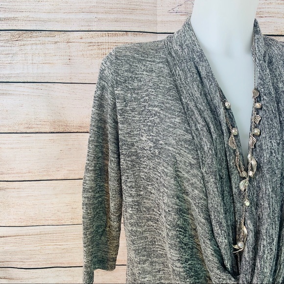 Poet Tops - C - Drape style Grey 3/4 sleeve size Med - C-06